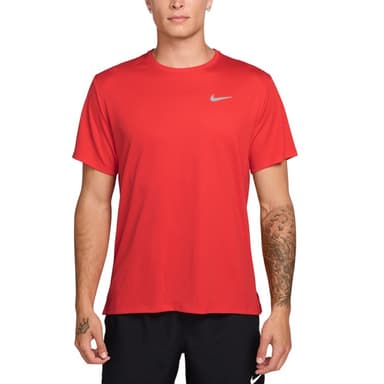 Футболка чоловіча Nike M NK DF UV MILER SS червона DV9315-696