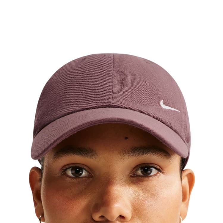 Бейсболка Nike U NK CLUB CAP U CB SM SWSH L коричнева FZ5698-502