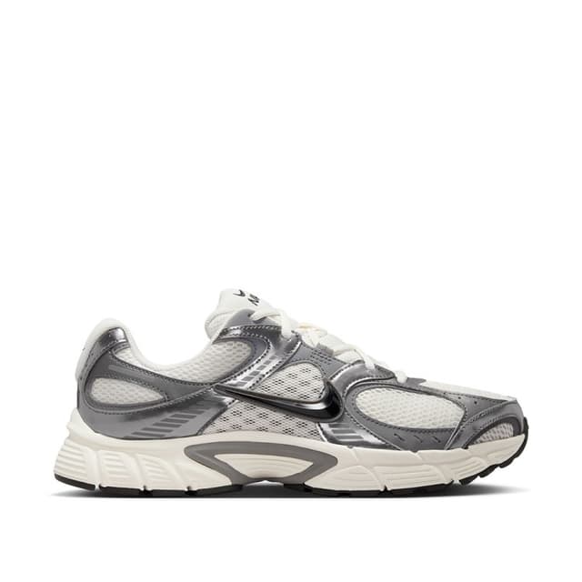 Кроссовки мужские Nike V5 RNR кремовые HJ5228-009