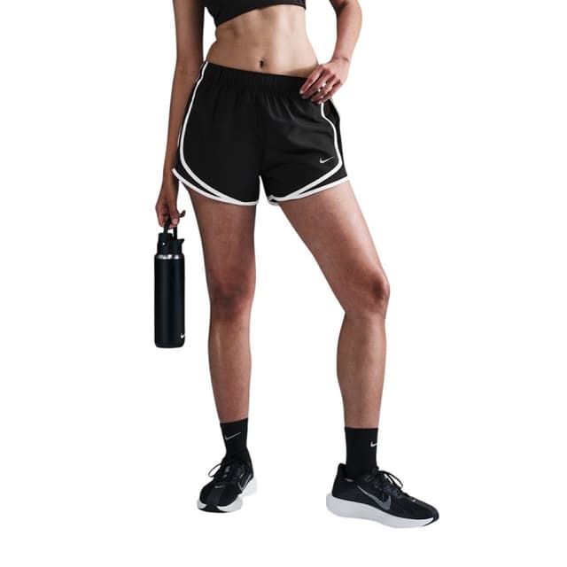 Шорты женские Nike W NK TEMPO DF MR 3" SHORT черные HM6096-010