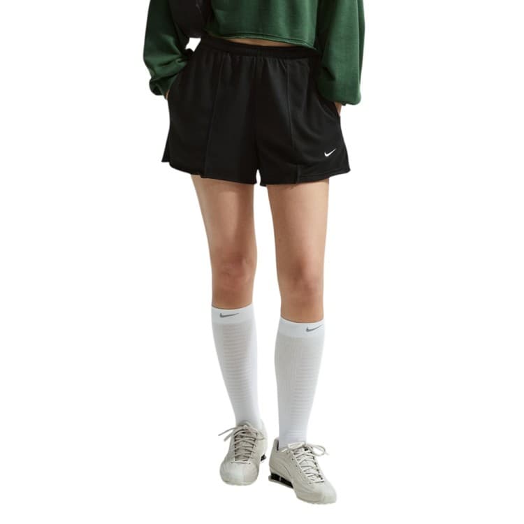 Шорти жіночі Nike W NSW OFFLN CHLL FT SHORT чорні II3980-010