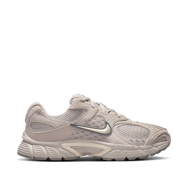 Кросівки жіночі Nike W V5 RNR SUEDE бежеві II6294-201