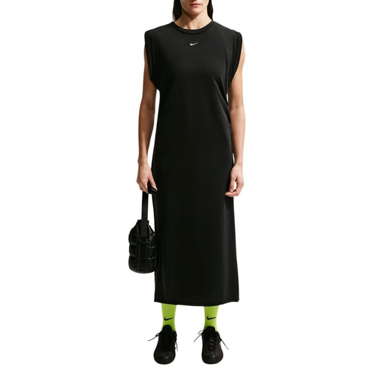 Сукня жіноча Nike W NSW NK CHLL FT DRESS чорна IF0567-010