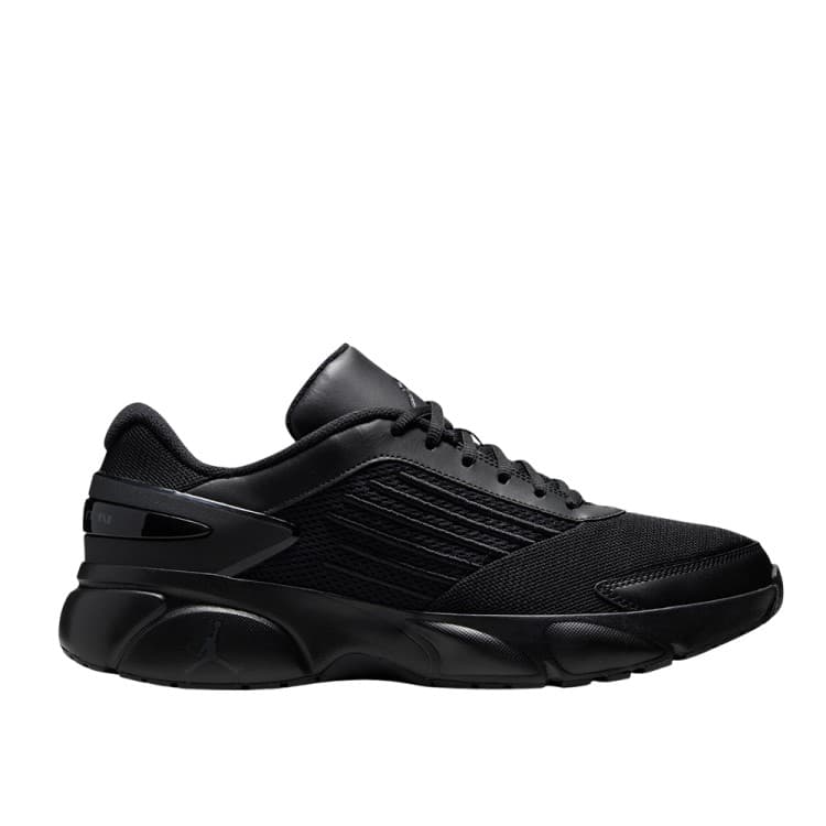 Кросівки чоловічі Nike JORDAN TRUNNER FLOW чорні IO2091-005