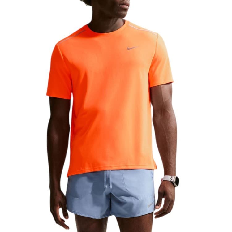 Футболка чоловіча Nike M NK DF UV MILER SS помаранчева IF2082-803