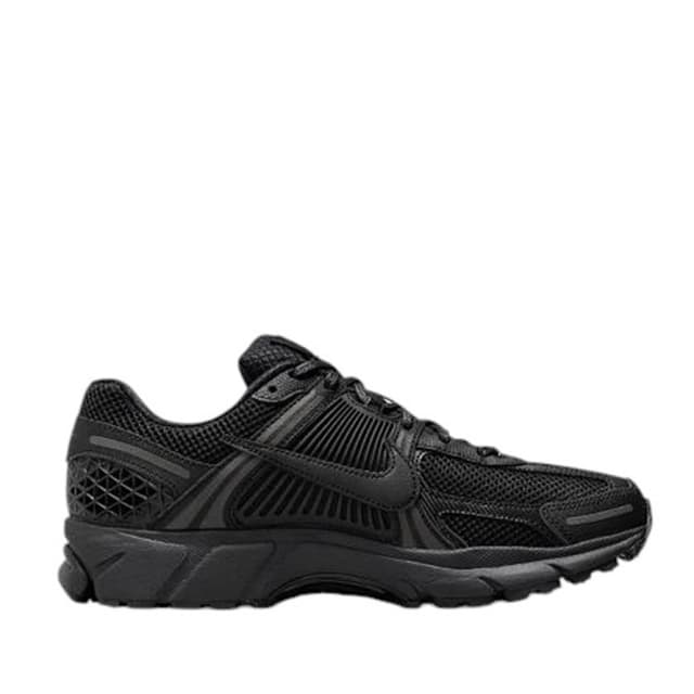 Кроссовки мужские Nike NIKE ZOOM VOMERO 5 черные BV1358-003
