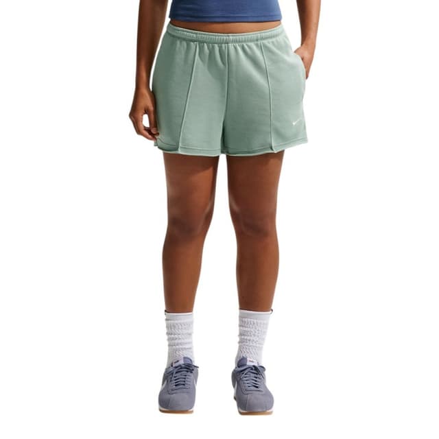 Шорты женские Nike W NSW OFFLN CHLL FT SHORT зеленые II3980-006