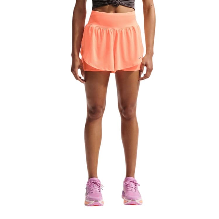 Шорты женские Nike W NK TEMPO FLW MSH DF 2N1 SHRT оранжевые IF7518-852