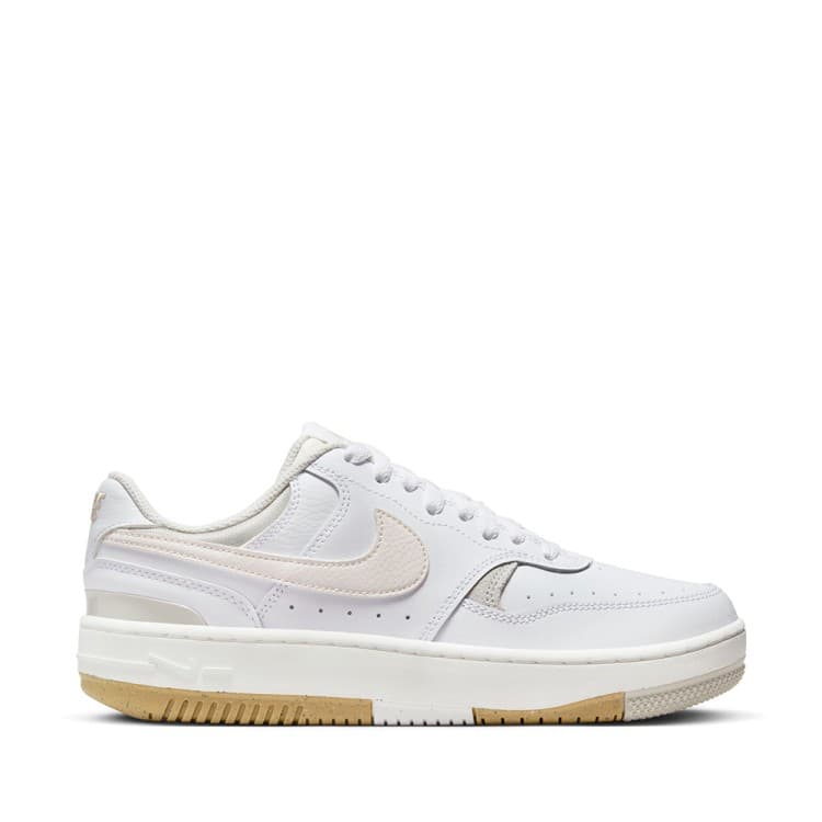 Кросівки жіночі Nike WMNS NIKE GAMMA FORCE білі DX9176-103 — Sport City Кросівки жіночі Nike WMNS NIKE GAMMA FORCE білі DX9176-103
