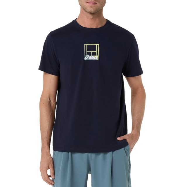 Футболка чоловіча Asics COURT CORE GRAPHIC TEE чорна 2041A355-401 — Sport City Футболка чоловіча Asics COURT CORE GRAPHIC TEE чорна 2041A355-401