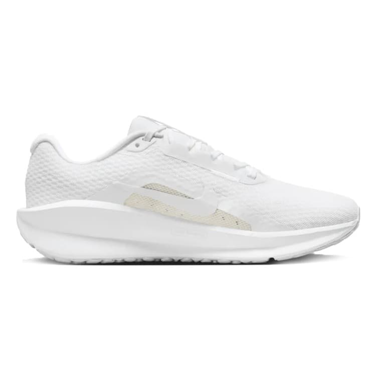 Кроссовки женские Nike W DOWNSHIFTER 13 белые FD6476-101 — Sport City Кроссовки женские Nike W DOWNSHIFTER 13 белые FD6476-101
