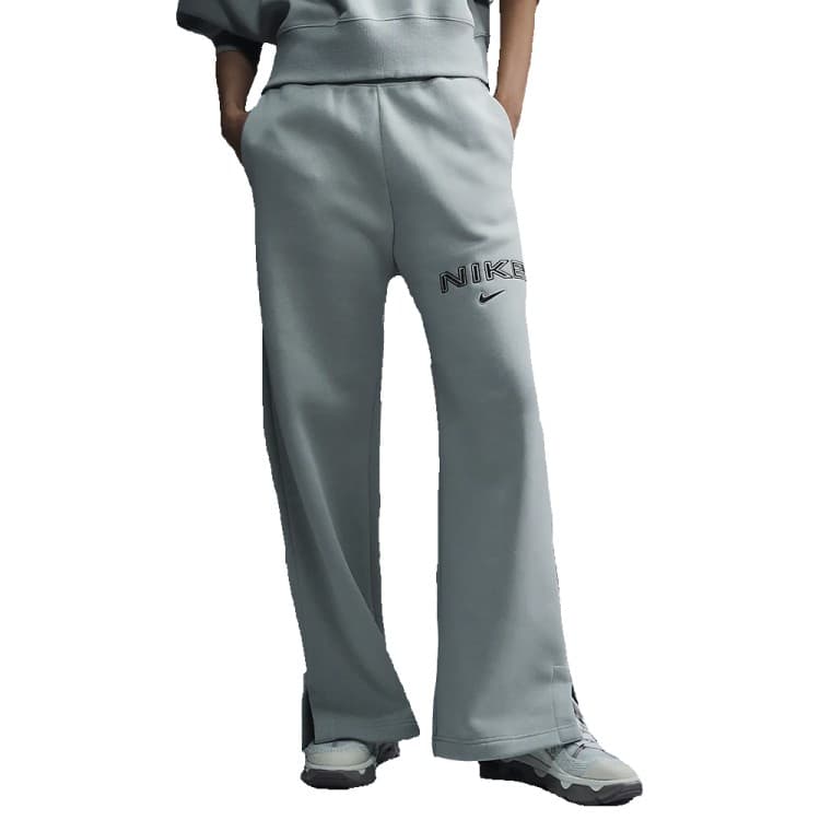 Брюки женские Nike W NSW PHNX FLC HR LOGO PNT WDE зеленые FV7684-370 — Sport City Брюки женские Nike W NSW PHNX FLC HR LOGO PNT WDE зеленые FV7684-370