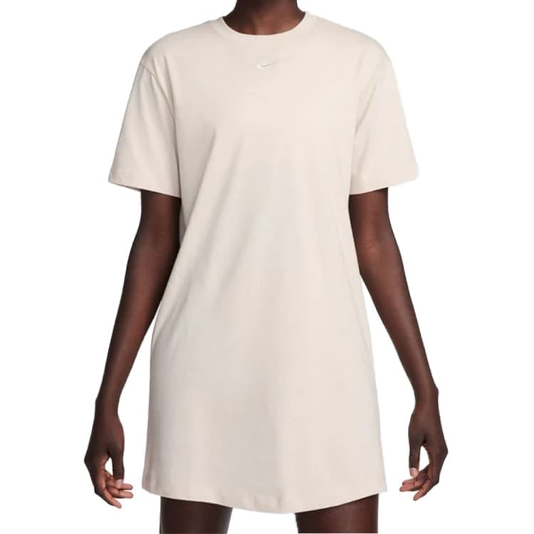 Сукня жіноча Nike W NSW ESSNTL SS DRESS TSHRT бежева DV7882-104 — Sport City Сукня жіноча Nike W NSW ESSNTL SS DRESS TSHRT бежева DV7882-104