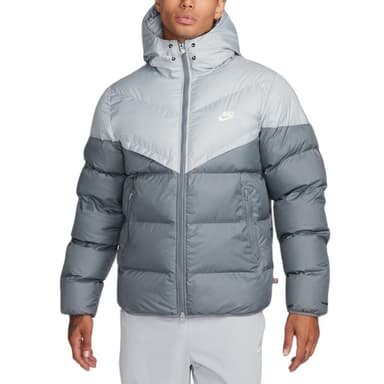 Куртка чоловіча Nike M NK SF WR PL-FLD HD JKT сіра FB8185-077 — Sport City Куртка чоловіча Nike M NK SF WR PL-FLD HD JKT сіра FB8185-077