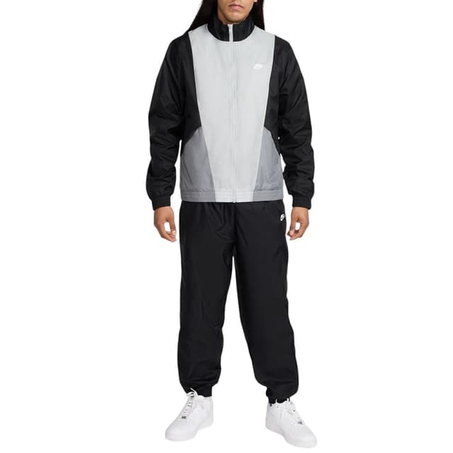 Костюм чоловічий Nike M NK CLUB WVN TRK SUIT чорний HJ1985-010 — Sport City Костюм чоловічий Nike M NK CLUB WVN TRK SUIT чорний HJ1985-010
