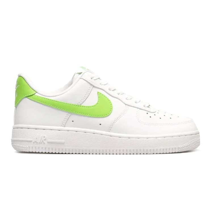 Кроссовки женские Nike WMNS AIR FORCE 1 07 белые DD8959-112 — Sport City Кроссовки женские Nike WMNS AIR FORCE 1 07 белые DD8959-112