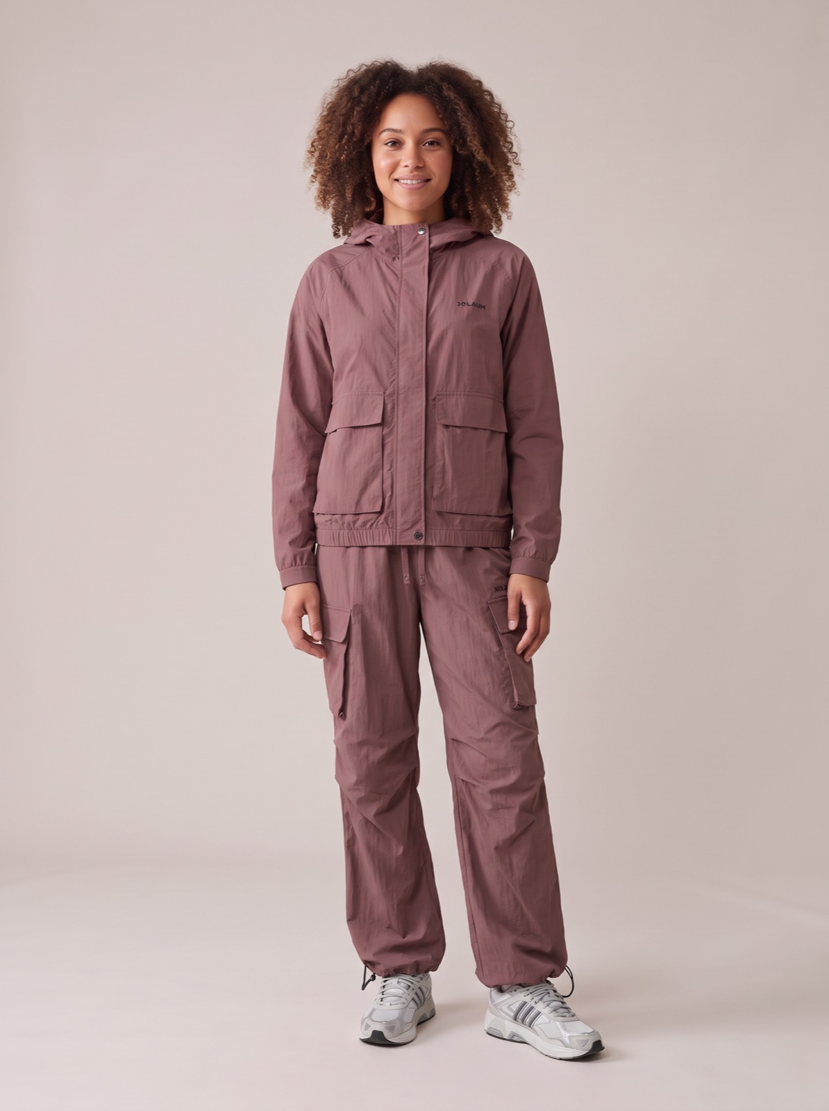 Larum · Rose Taupe