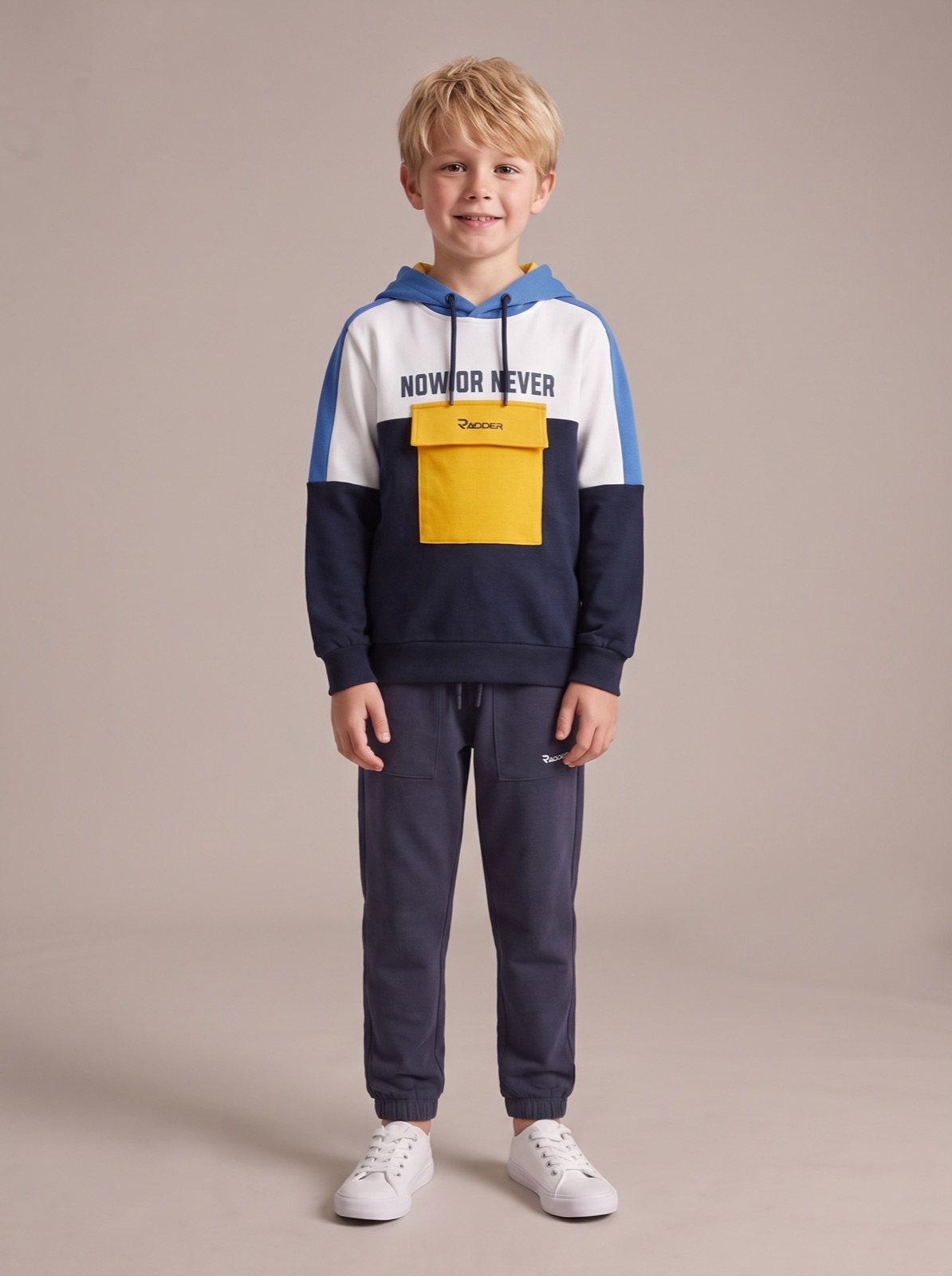 Radder · navy