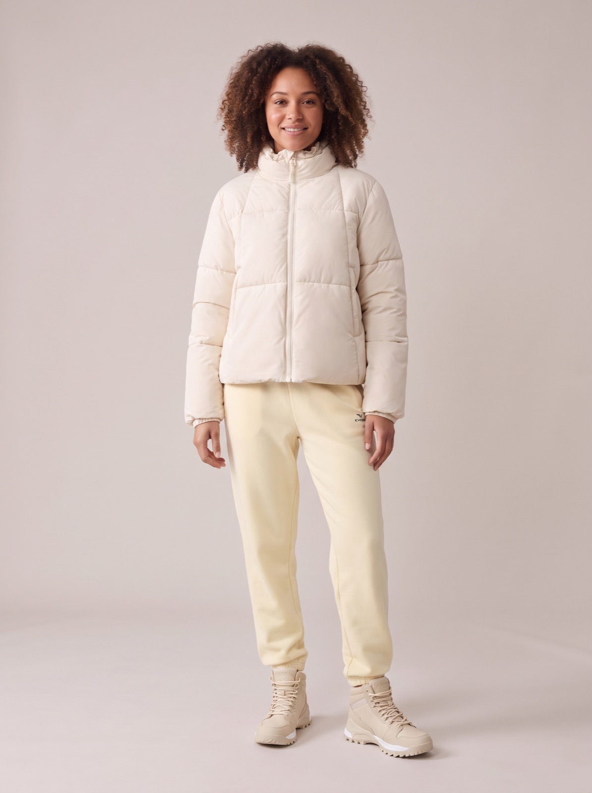 Evoids · beige