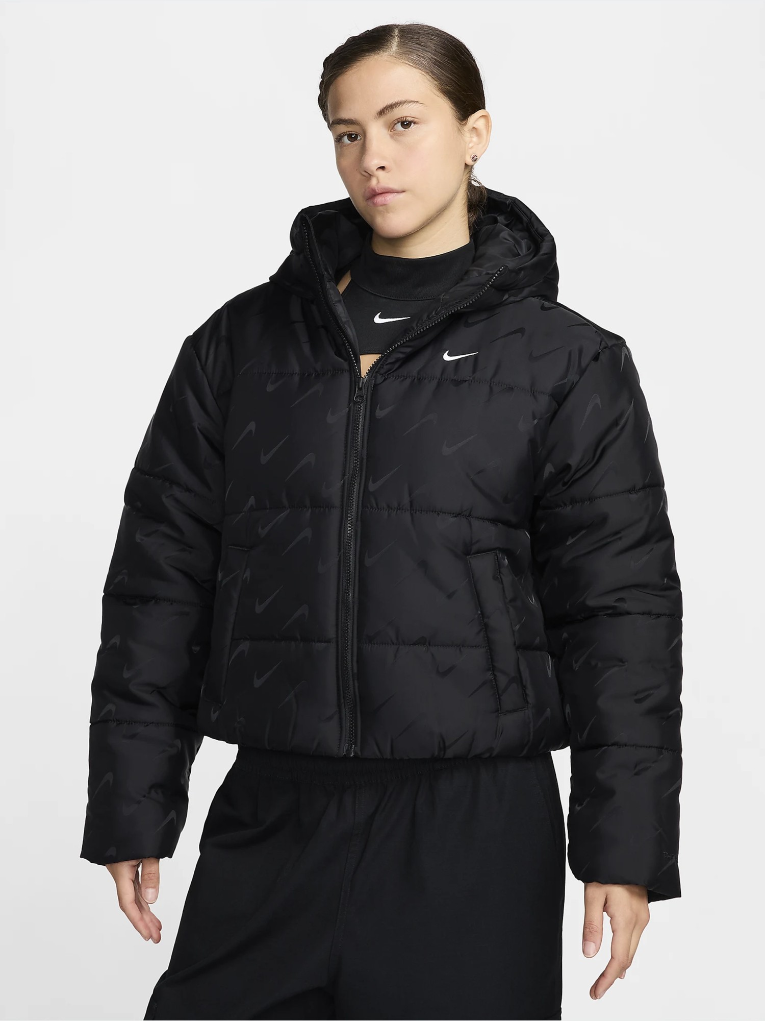 Куртка жіноча Nike W NSW TF SNFL NK CLSC PFR AOP чорна FV7941-010 изображение 2