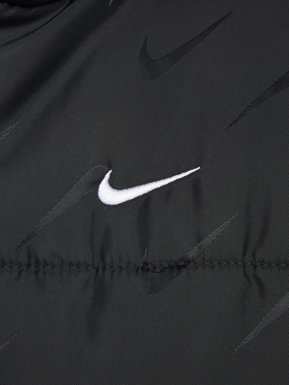 Куртка жіноча Nike W NSW TF SNFL NK CLSC PFR AOP чорна FV7941-010 — фото 8