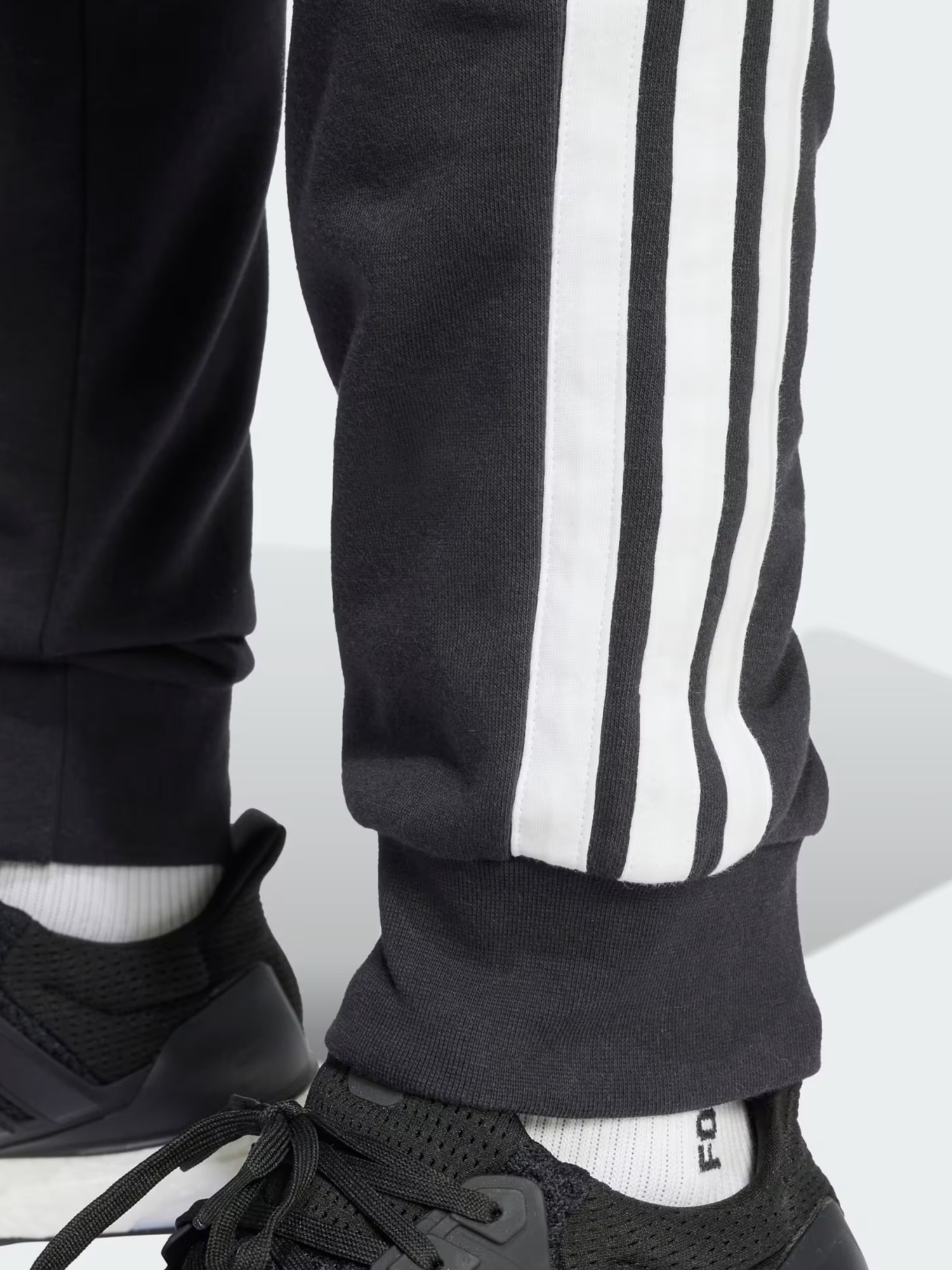 Брюки мужские Adidas M 3S FT TC PT черные JD1881 изображение 5