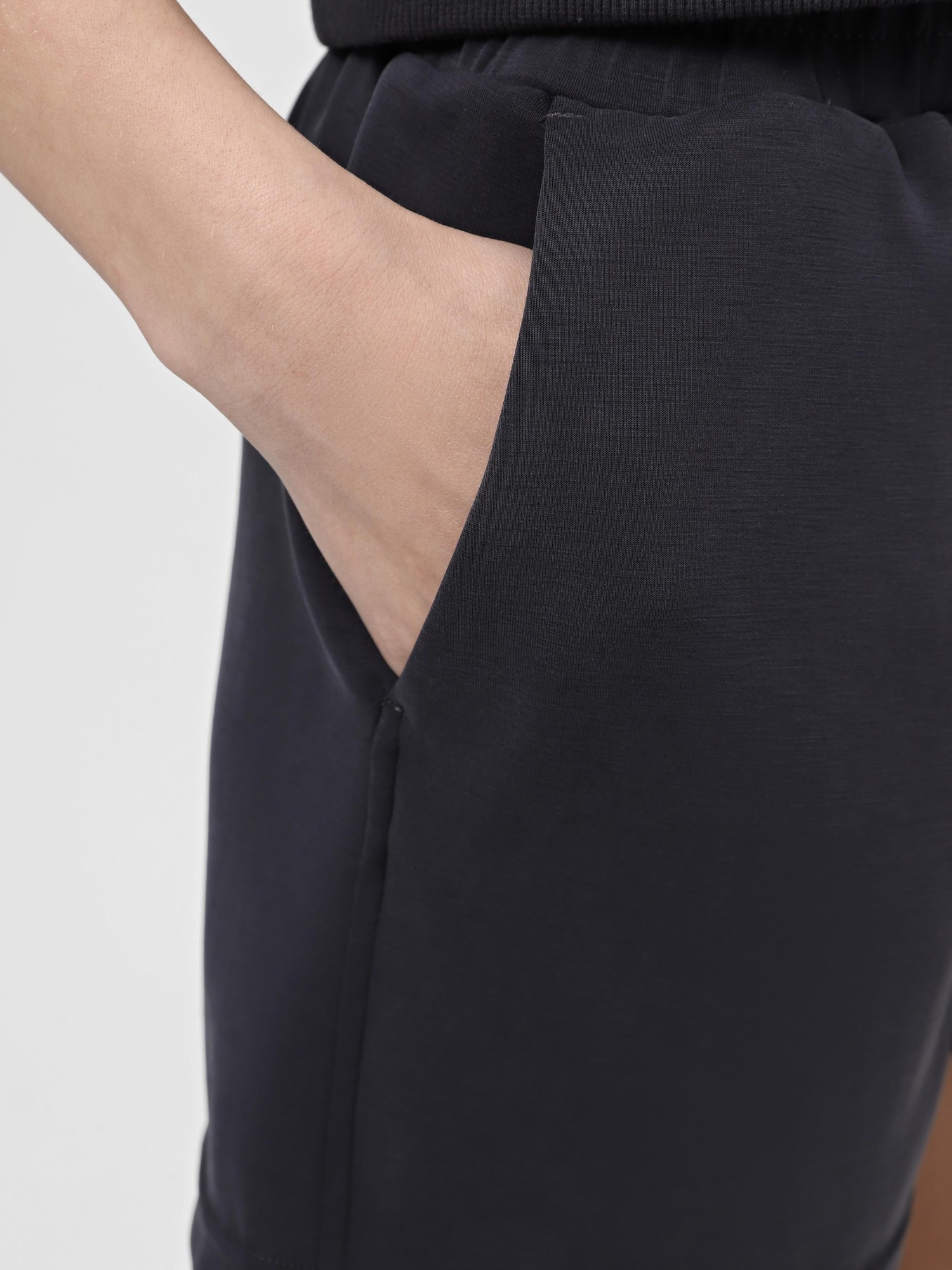 Шорти жіночі Evoids Gransa чорні 142402-010 изображение 6