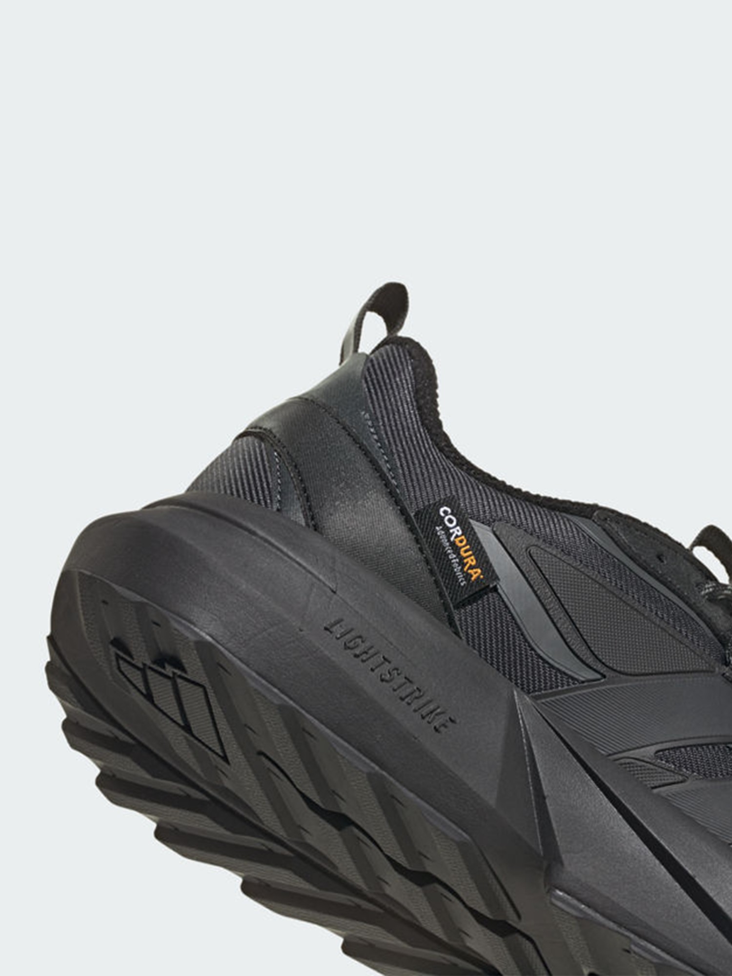 Кросівки чоловічі Adidas LIGHTBLAZE ATR 2.0 чорні KI9138 изображение 7