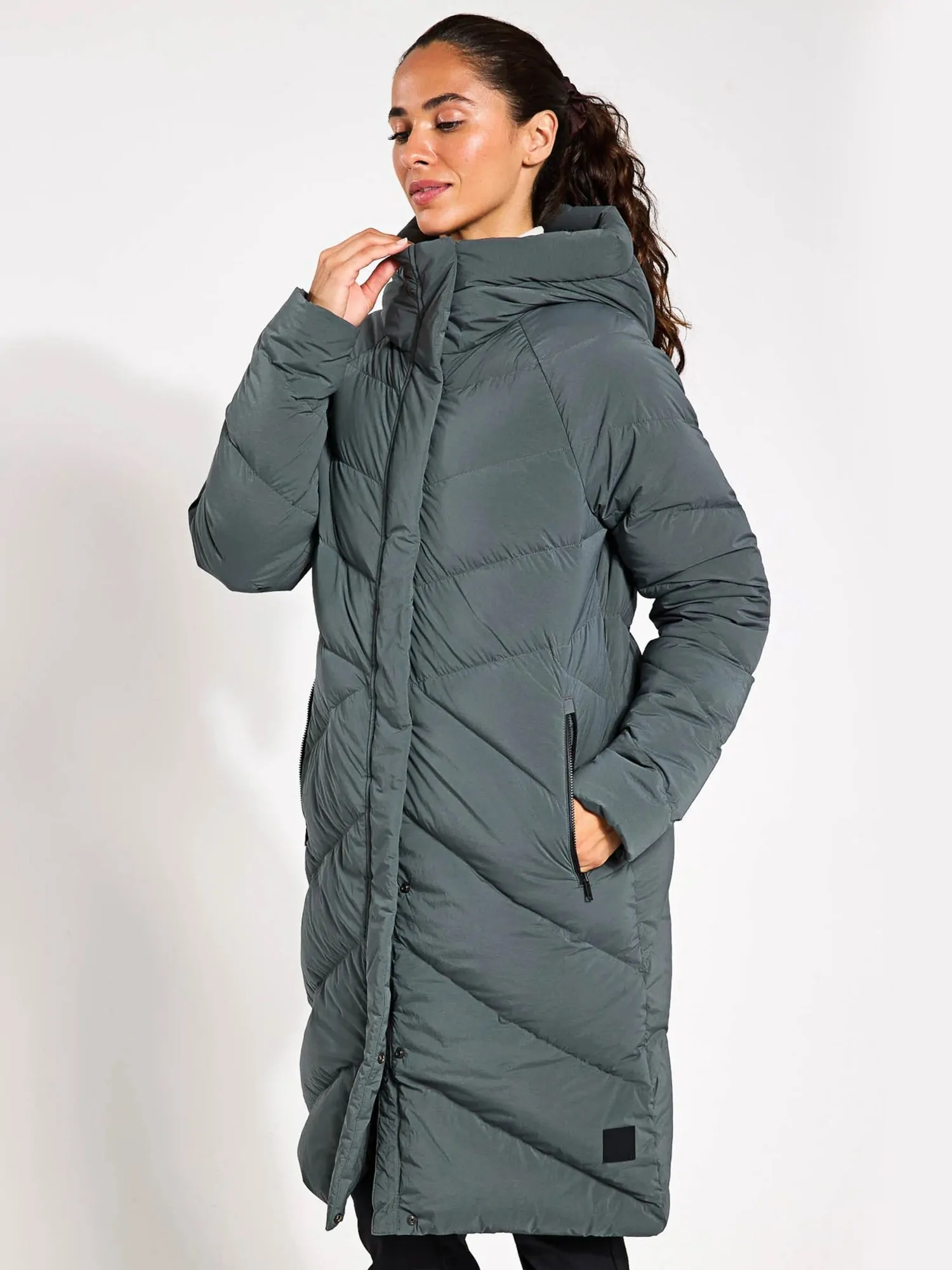 コードパーフェクト15P Куртка жіноча Jack Wolfskin MARIENPLATZ COAT W зелена 1206971-4136