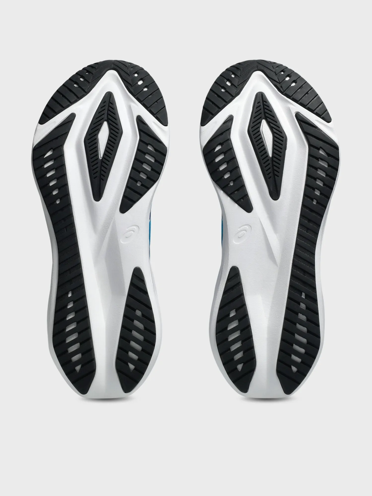 Кроссовки мужские Asics VERSABLAST 4 голубые 1011B984-403 купить в