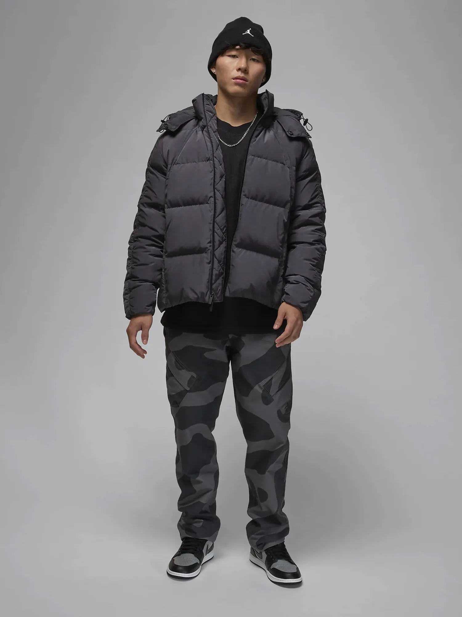 Футболка мужская Nike M J ESS LIFESTYLE TOP черная FV7456-010