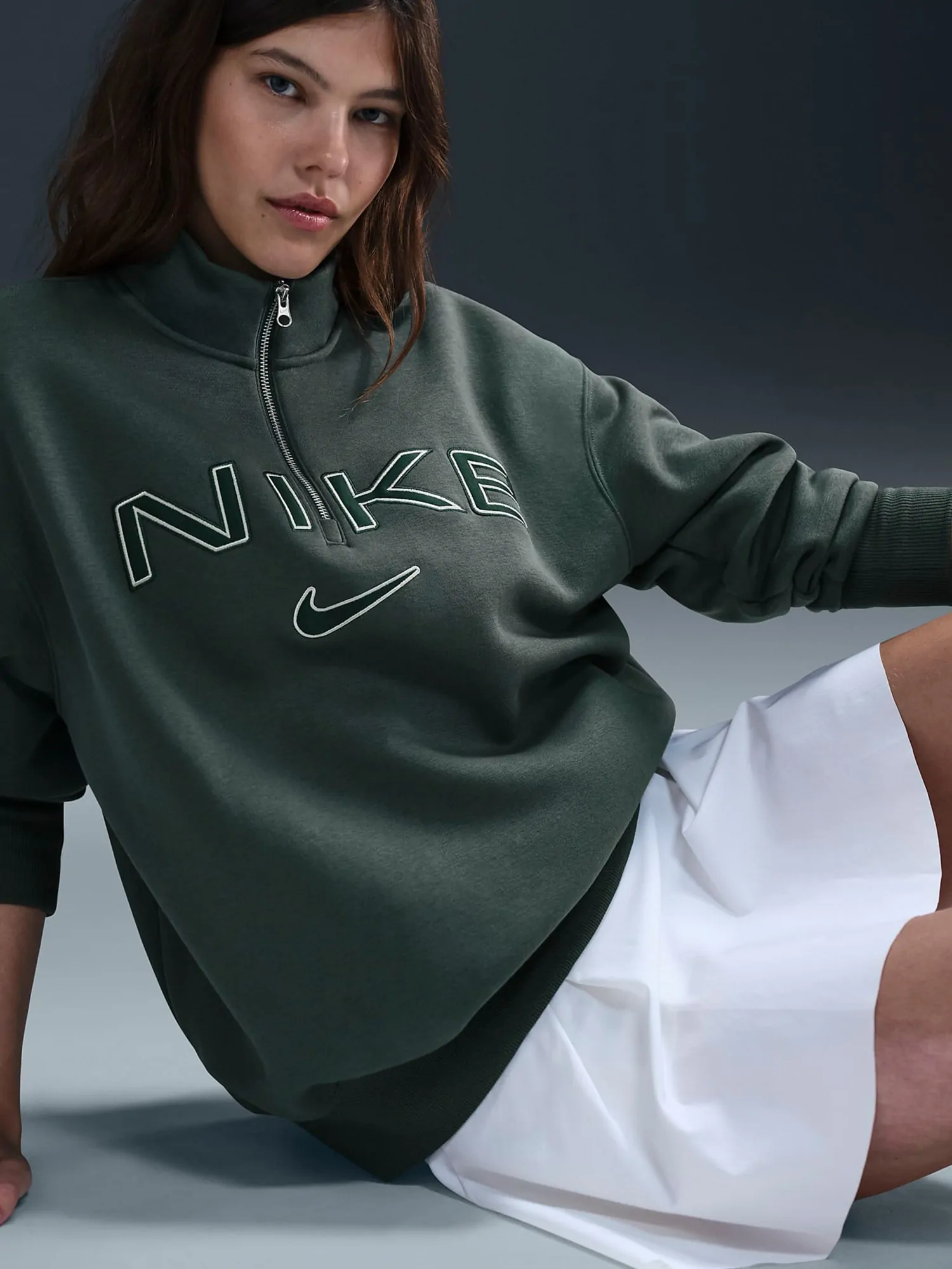 Толстовка жіноча Nike W NSW PHNX FLC OS LOGO QZ зелена FV7679-338