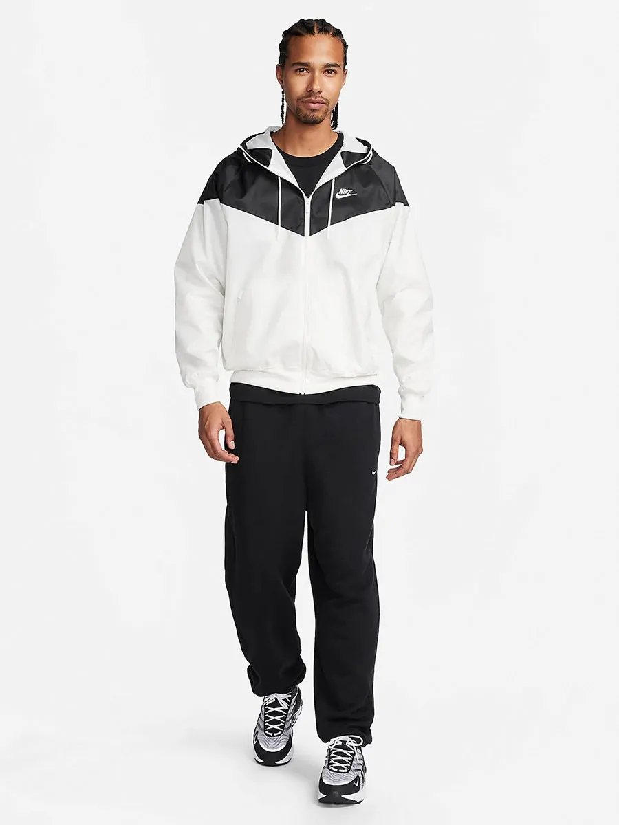 Ветровка мужская Nike M NK WVN LND WR HD JKT молочная DA0001-134