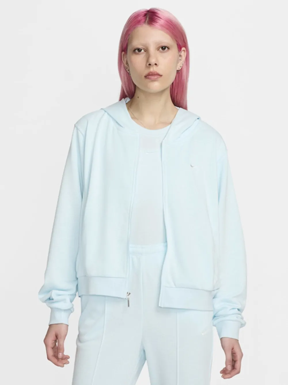 Толстовка женская Nike W NSW NK CHLL FT FZ HDY голубая FN2415-474