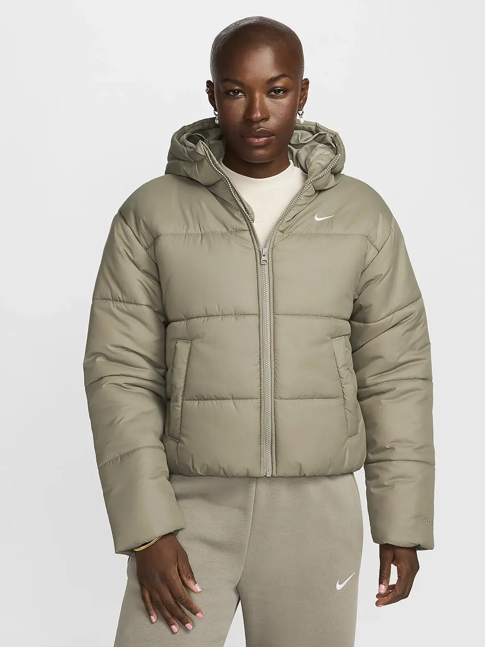 Куртка женская Nike W NSW TF SYNFL NK CLSC PFR оливковая FZ5899
