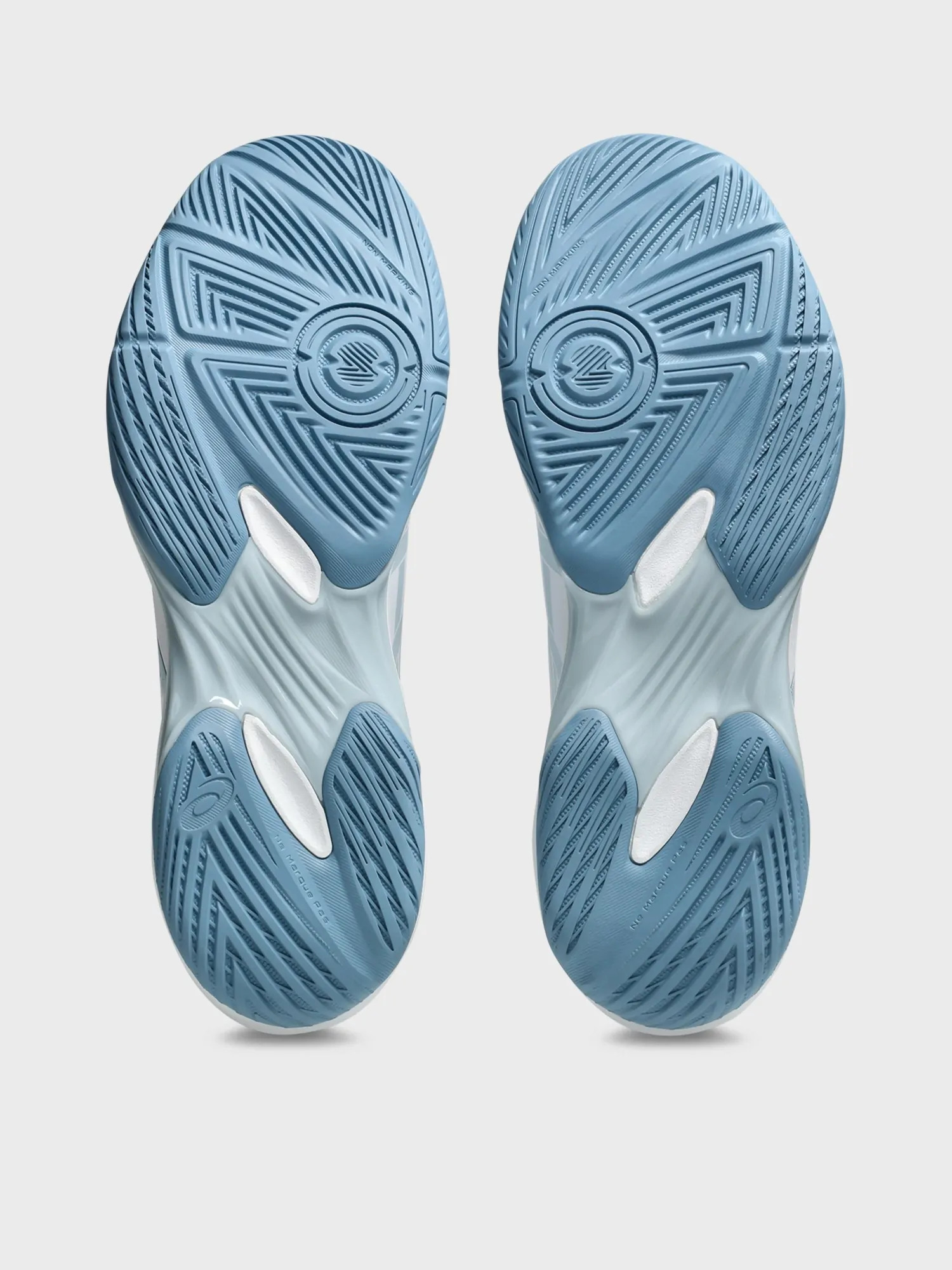 Кросівки чоловічі Asics GEL-ROCKET 12 білі 1071A116-103 купити в