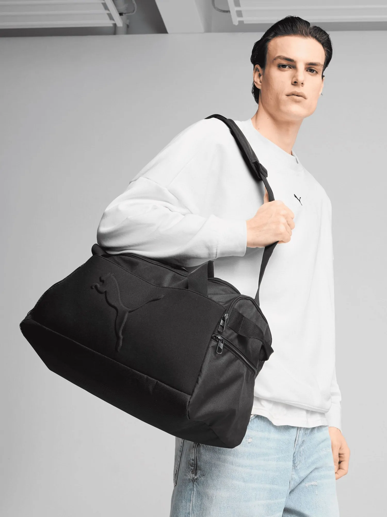 Сумка Puma PUMA BUZZ Small Sports Bag черная 09115801 купить в