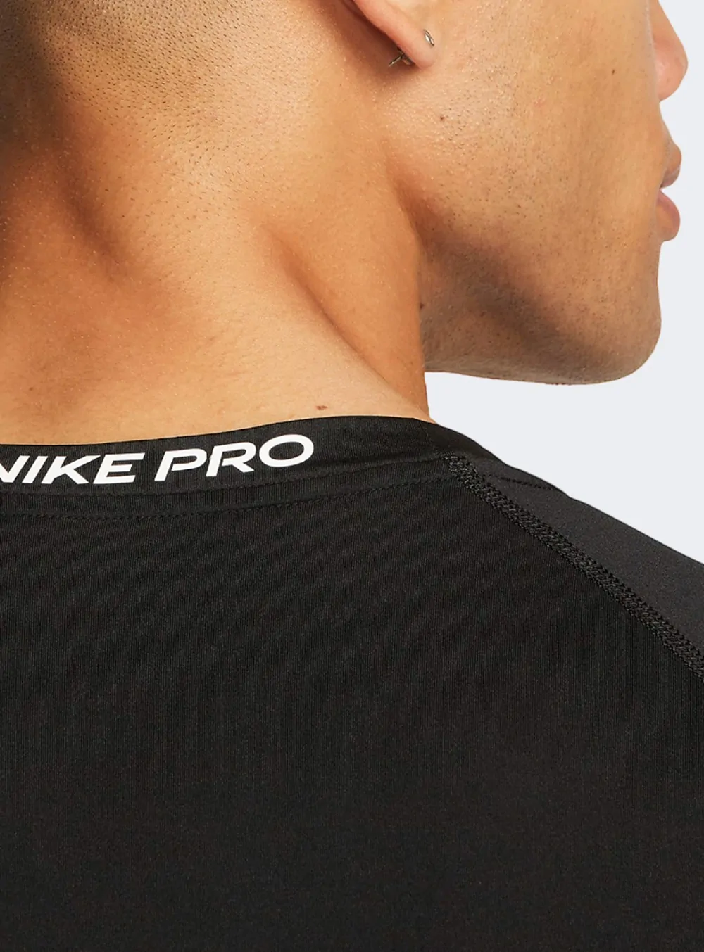 Футболка мужская Nike M NP DF TIGHT TOP SS черная FB7932-010