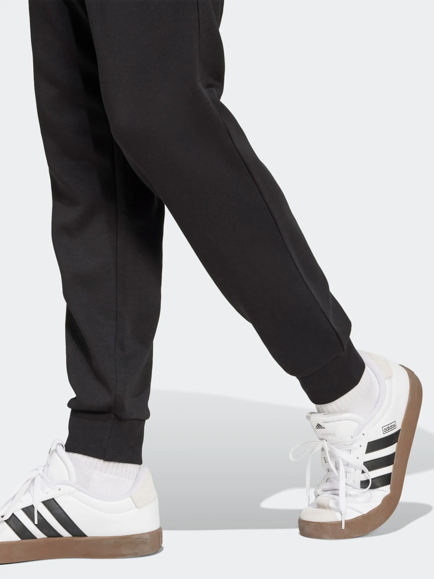 Брюки мужские Adidas M FEELCOZY PANT черные JE3815 купить в Киеве