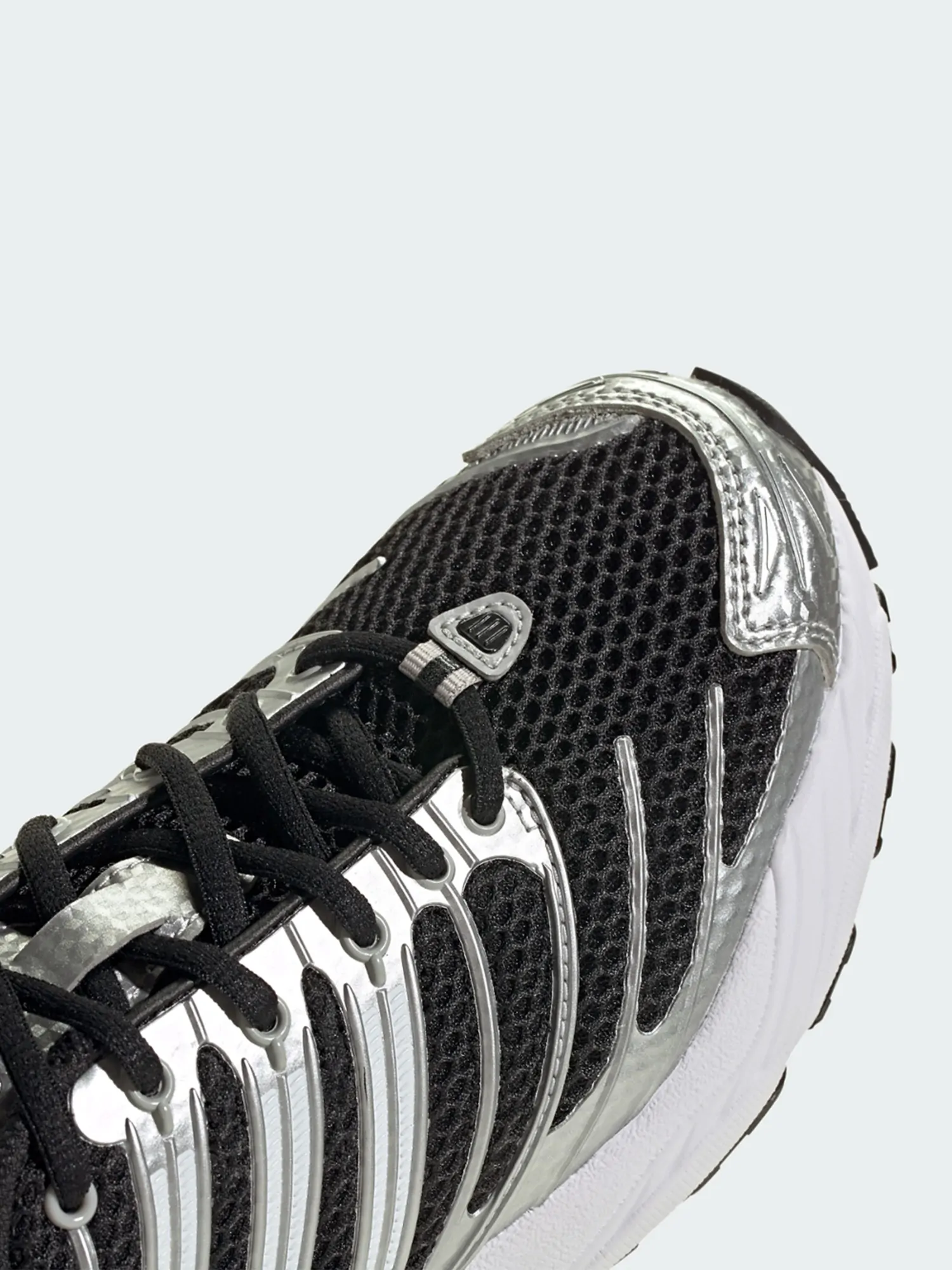 Кросівки жіночі Adidas ADISTAR CONTROL 3 W чорні HQ2718 купити в