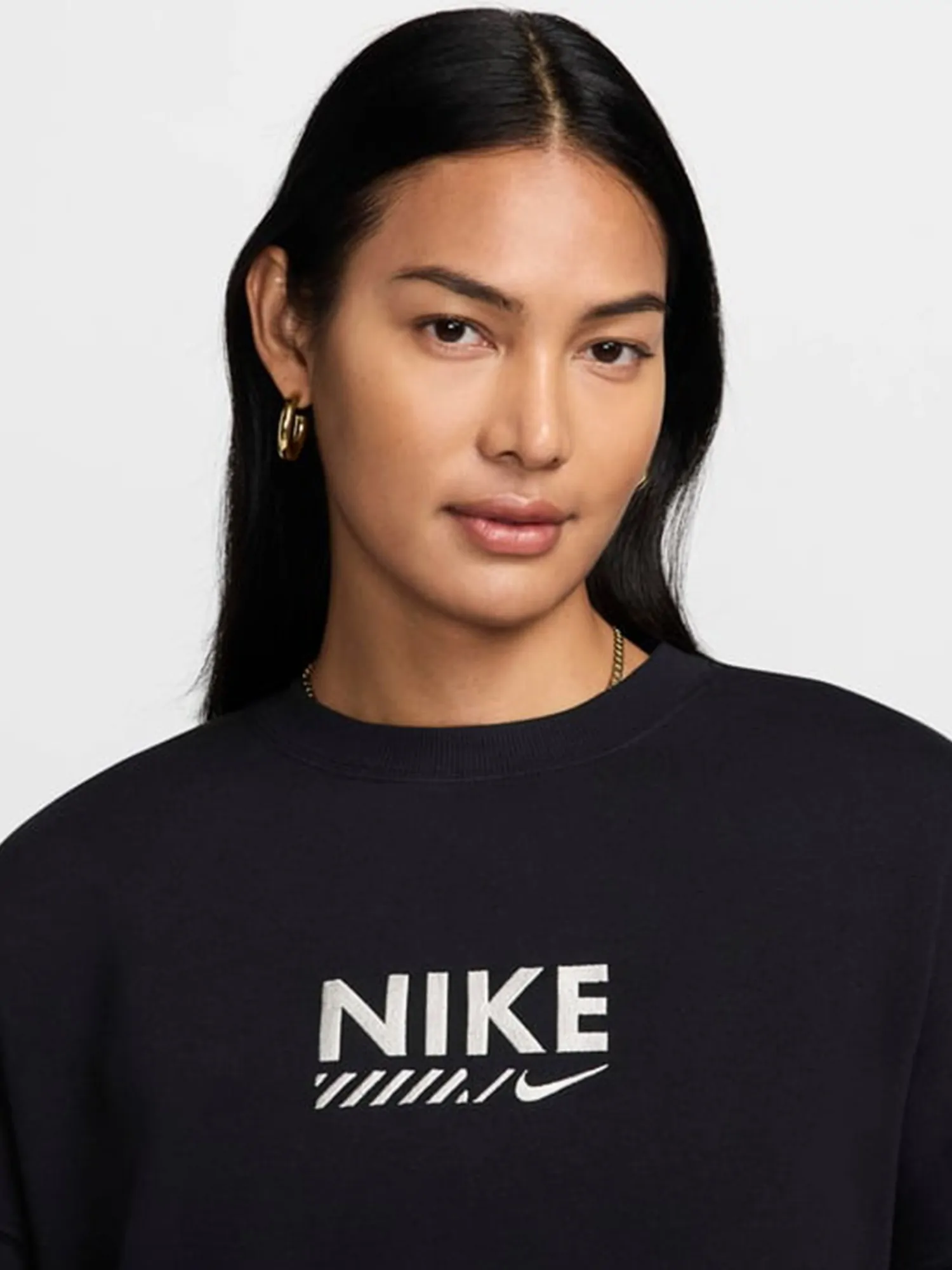 Толстовка жіноча Nike W NSW FLC OS CREW GLS чорна HM4318-010