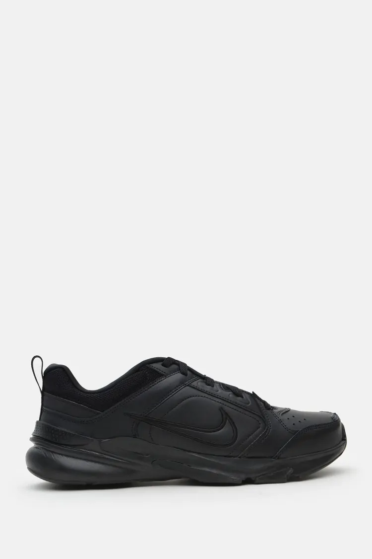 Кроссовки мужские Nike NIKE DEFYALLDAY черные DJ1196-001 купить в