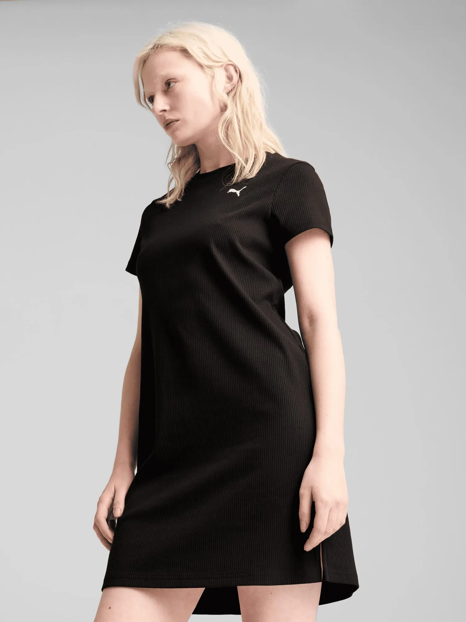 Сукня жіноча Puma ESS ELEVATED Bodycon Dress чорна 68502201 купити