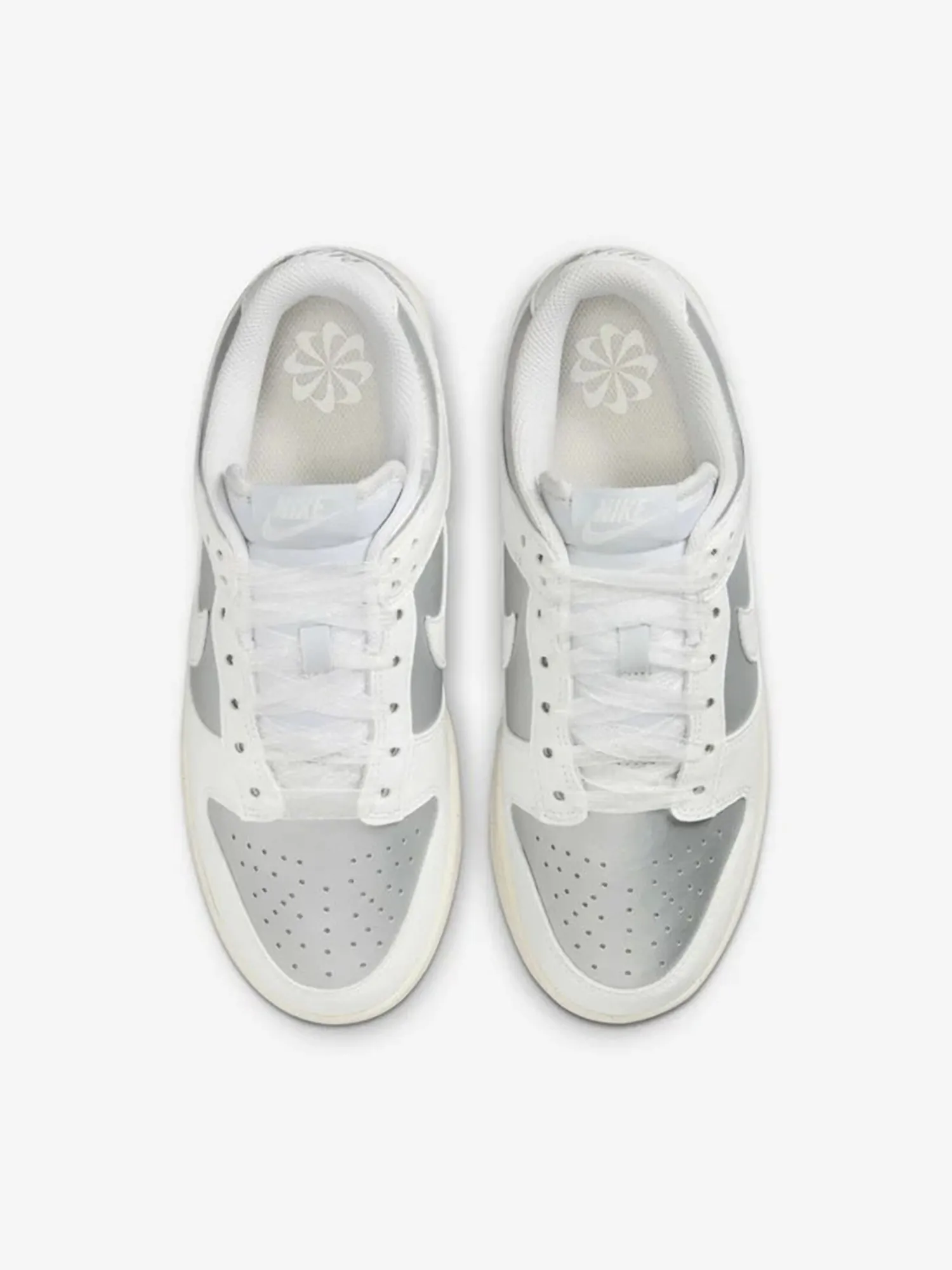 Кроссовки женские Nike W NIKE DUNK LOW NEXT NATURE белые IB7311