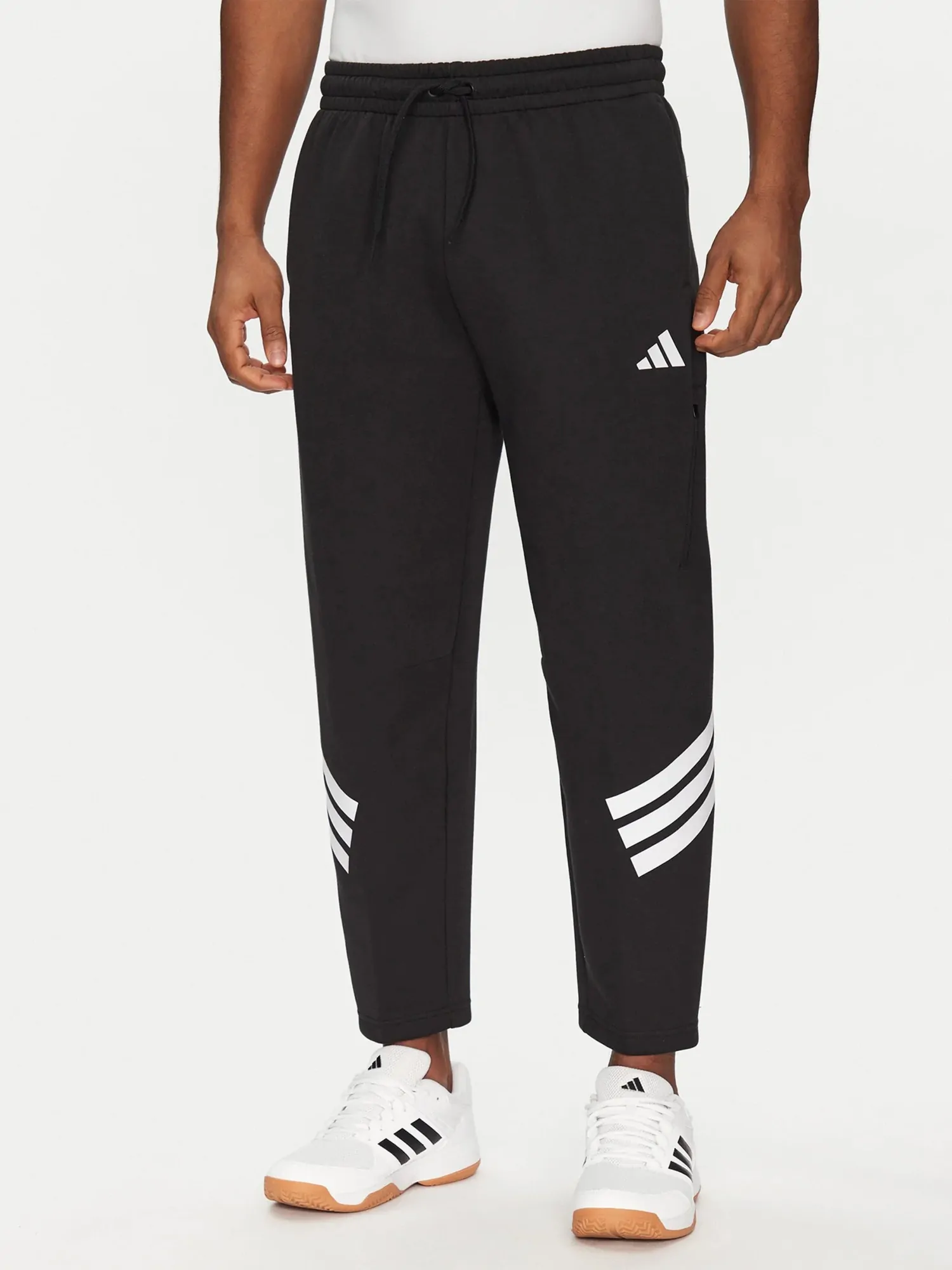 Штани чоловічі Adidas M FI POCKET PT чорні JD4889 купити в Києві в