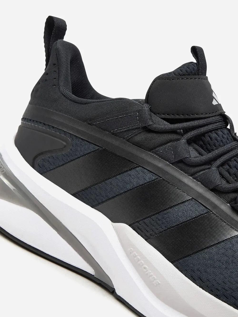 Кросівки жіночі Adidas ALPHARESPONSE чорні IE8664 купити в Києві в