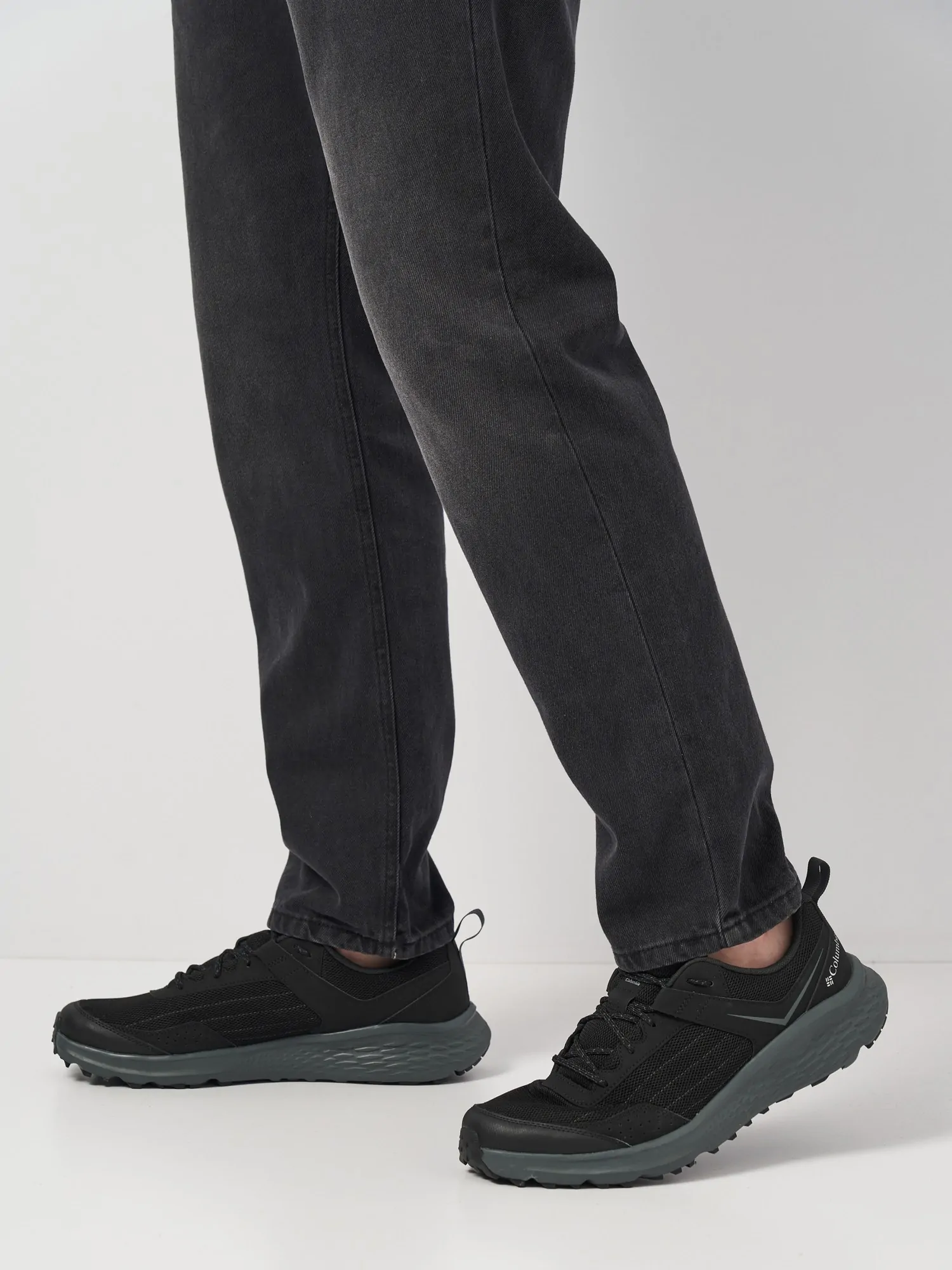 Кроссовки мужские Columbia VERTISOL TRAIL™ черные 2062921-012