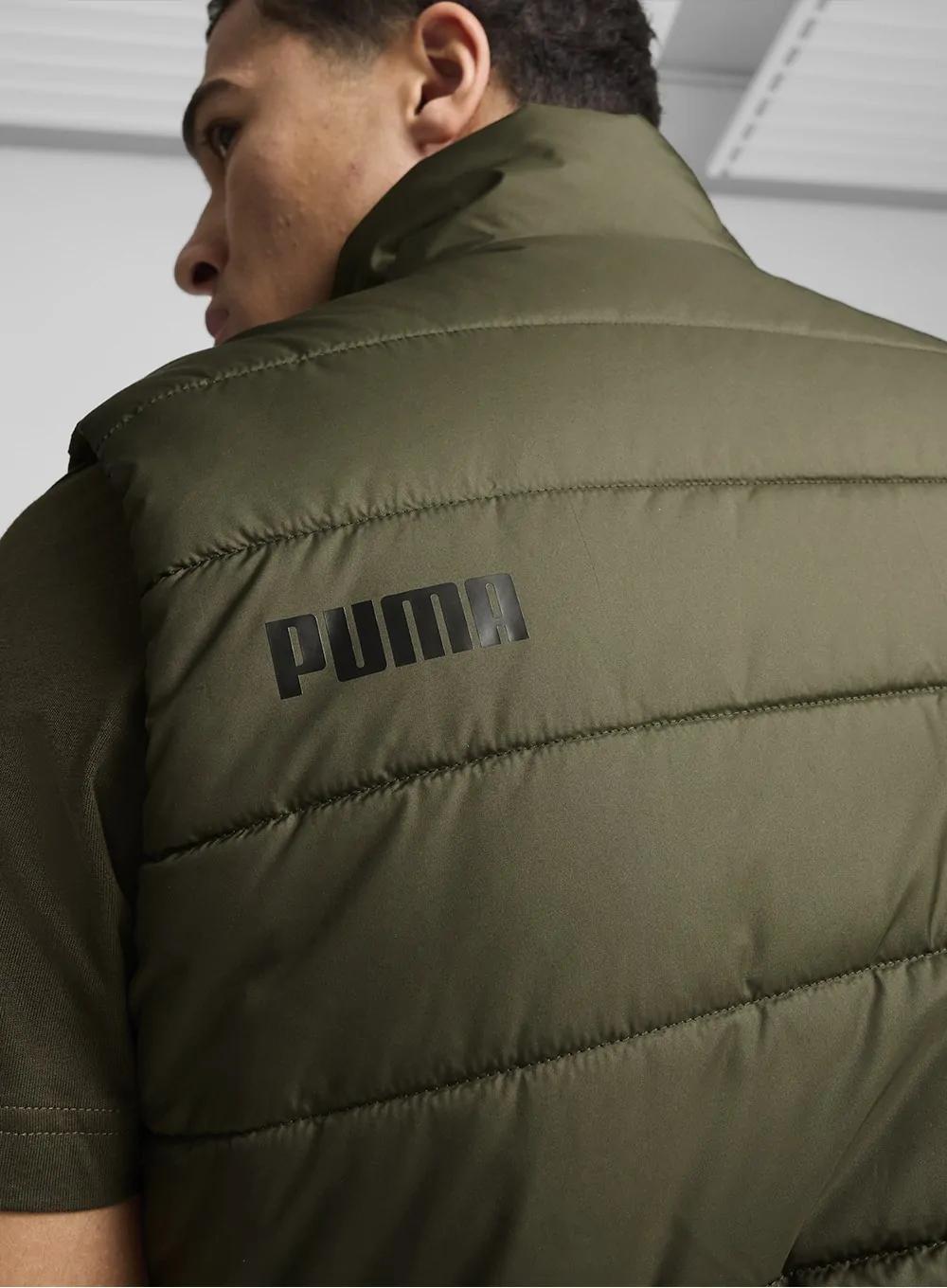 Жилет мужской Puma ESS Padded Vest оливковый 84893970 купить в
