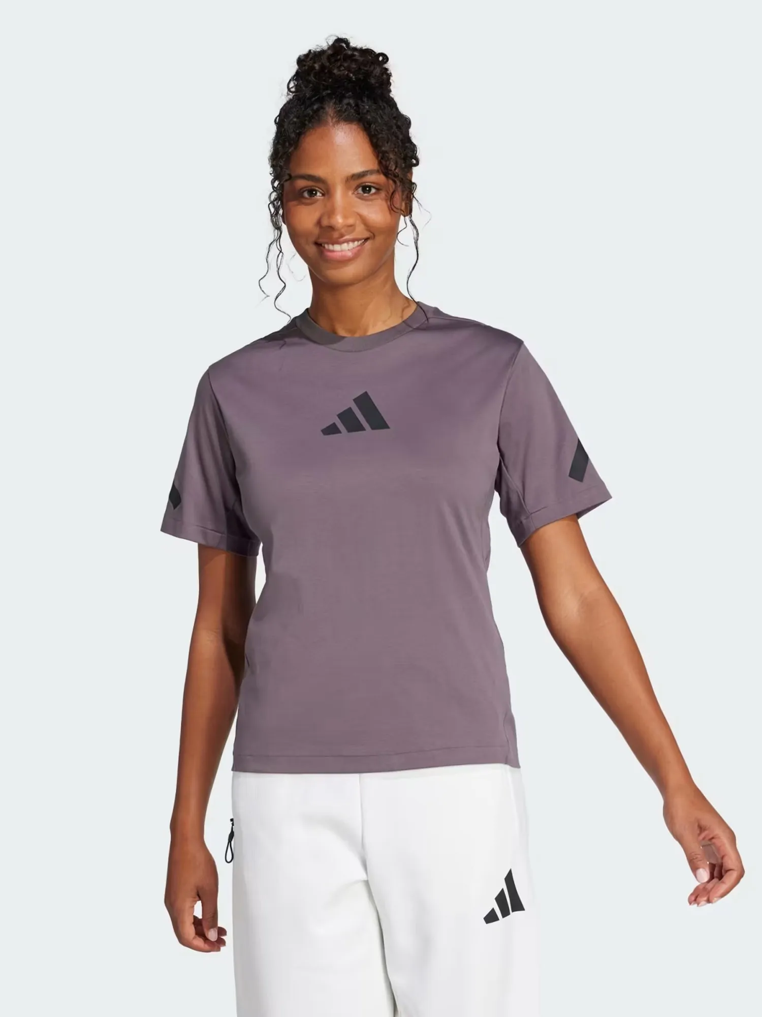 Футболка женская Adidas W Z.N.E. TEE фиолетовая JC5399 купить в