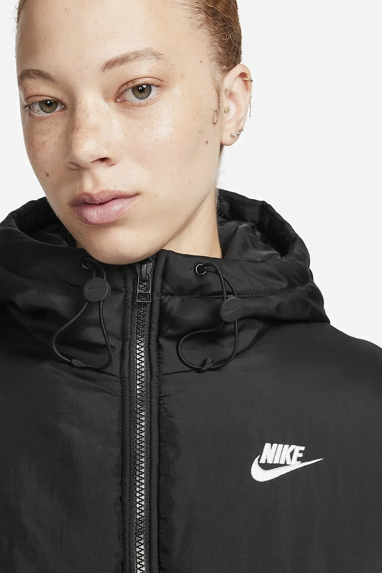 Куртка женская Nike W NSW TF THRMR CLSC PARKA черная FB7675-010